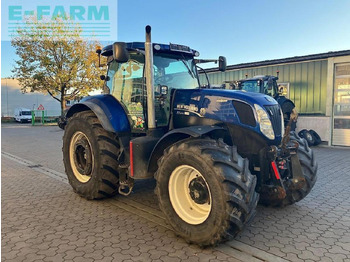 Farm tractor NEW HOLLAND T7.270