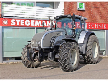 Farm tractor VALTRA T132