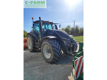 Farm tractor VALTRA T194