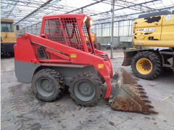 Skid steer loader BOBCAT S130