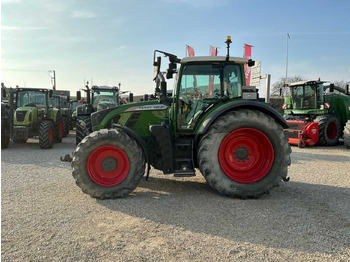 Farm tractor Fendt 720 VARIO: picture 4