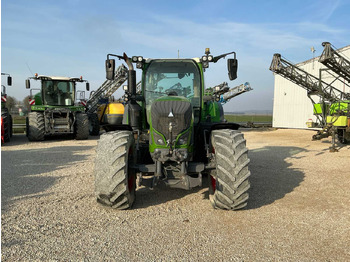 Farm tractor Fendt 720 VARIO: picture 2