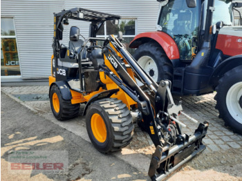 Compact loader JCB