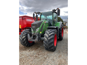 Farm tractor FENDT 720 Vario