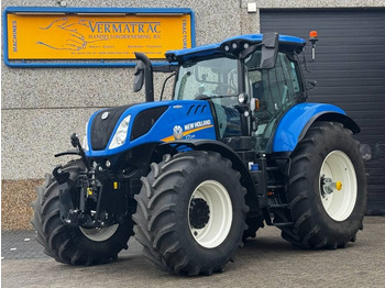 Farm tractor NEW HOLLAND T7.245