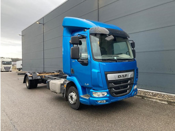 Cab chassis truck DAF LF 210