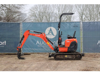 Mini excavator Kubota U10-3: picture 2