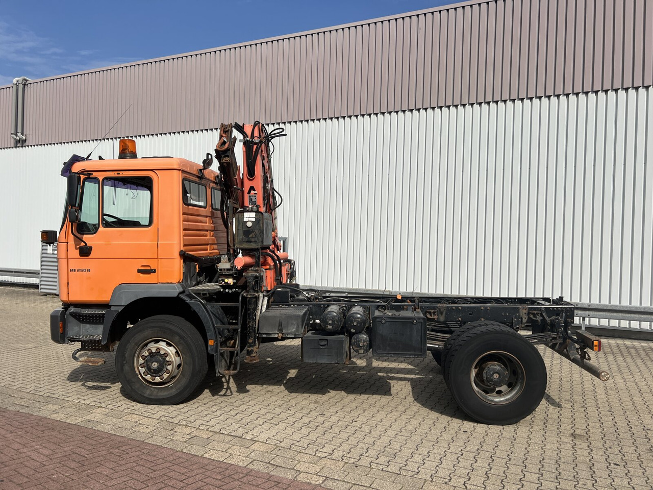Cab chassis truck, Crane truck MAN 18.255 MAK 4x4 BB 18.255 MAK 4x4 BB, Kran Atlas AK 85.1 A1: picture 11 Cab chassis truck, Crane truck MAN 18.255 MAK 4x4 BB 18.255 MAK 4x4 BB, Kran Atlas AK 85.1 A1: picture 11