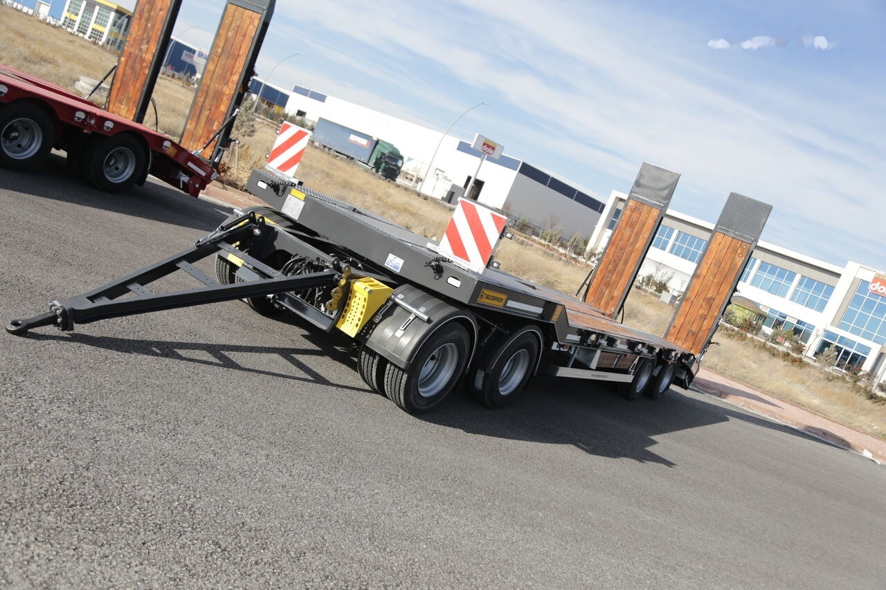 New Low loader trailer for transportation of heavy machinery Scorpion Trailer 2024 UNUSED 4 AXLE (MANUFACTURER COMPANY): picture 14