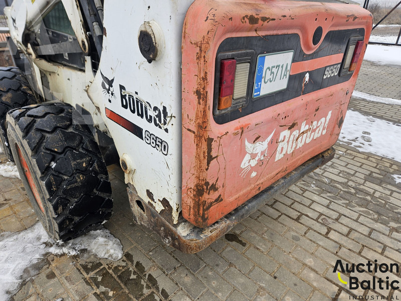 Skid steer loader Bobcat S 650: picture 8