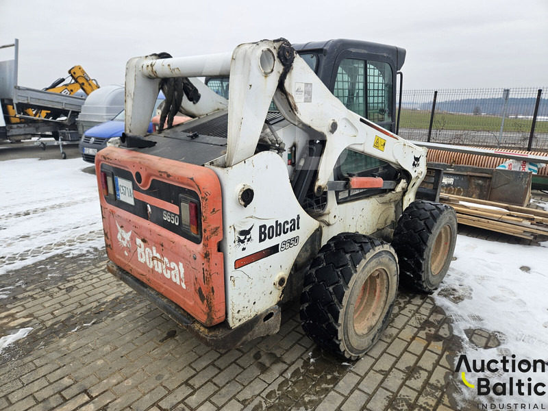 Skid steer loader Bobcat S 650: picture 6