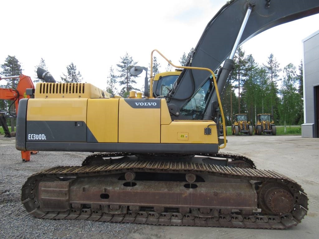 Crawler excavator Volvo EC300DL PYÖRITTÄJÄLLÄ: picture 7