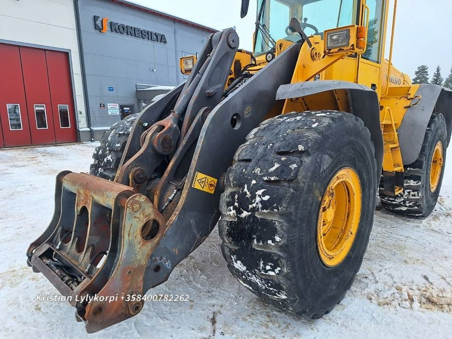 Wheel loader Volvo L120E: picture 7