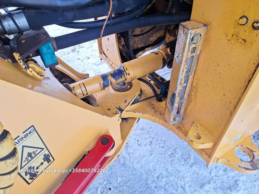 Wheel loader Volvo L120E: picture 13