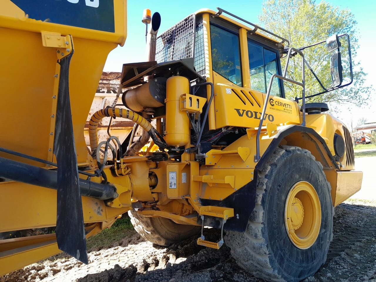 Articulated dumper Volvo A30D: picture 7