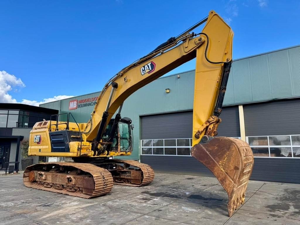 Crawler excavator CAT 352 Next Gen: picture 6