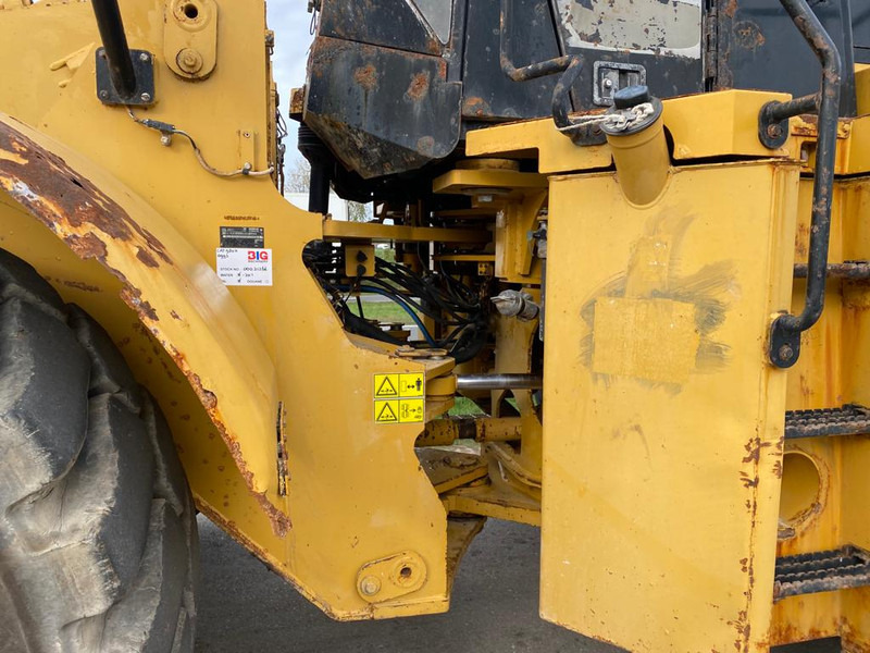 Wheel loader Caterpillar 980H: picture 12