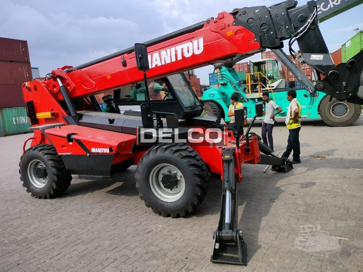 New Telescopic handler MANITOU MT1740SLT: picture 8