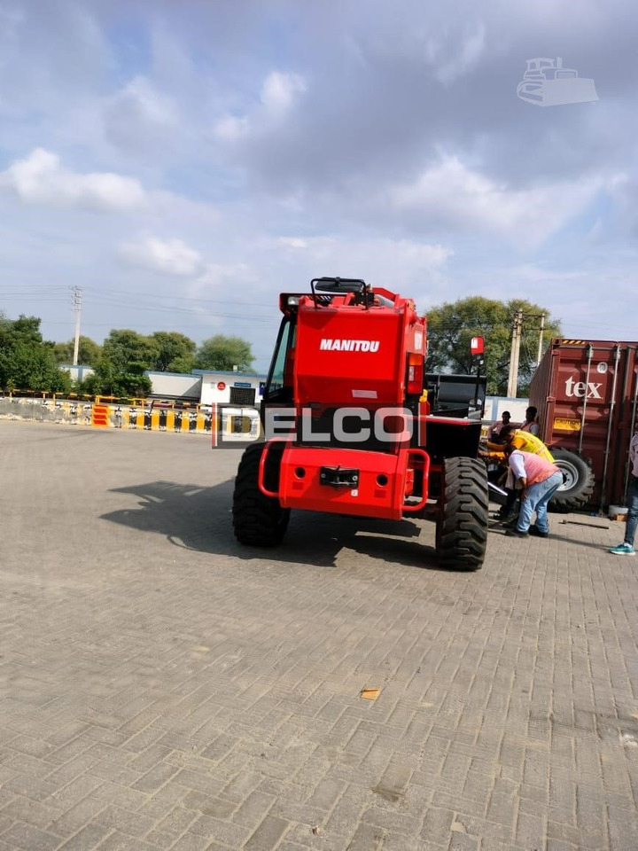 New Telescopic handler MANITOU MT1740SLT: picture 10