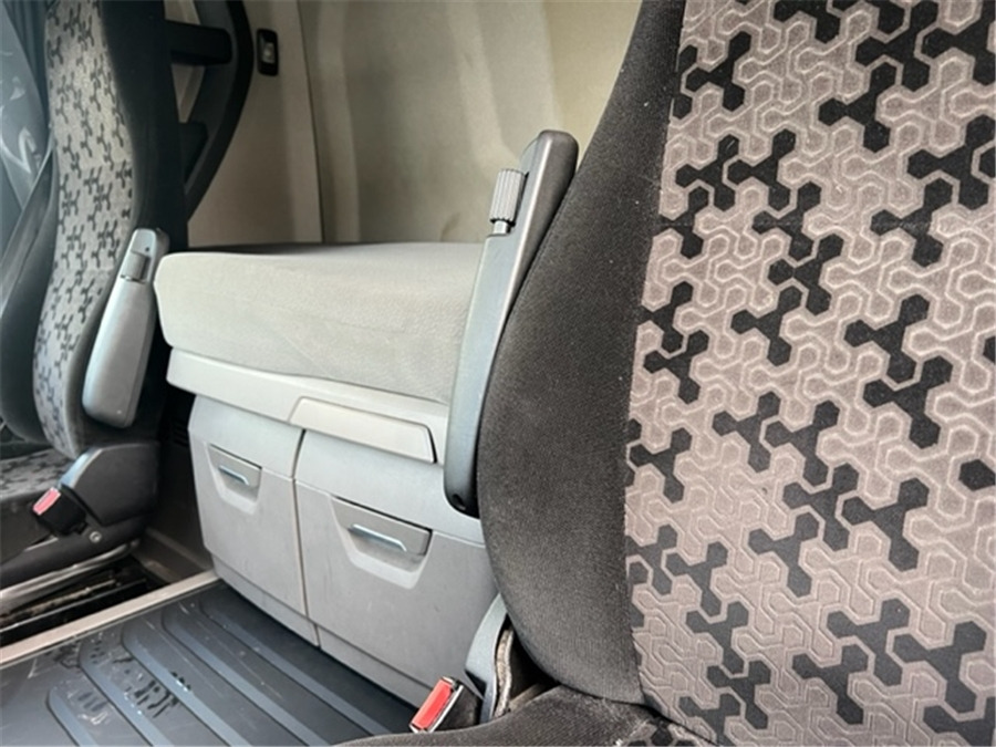 Tractor unit Scania R500 / RETARDER: picture 5 Tractor unit Scania R500 / RETARDER: picture 5