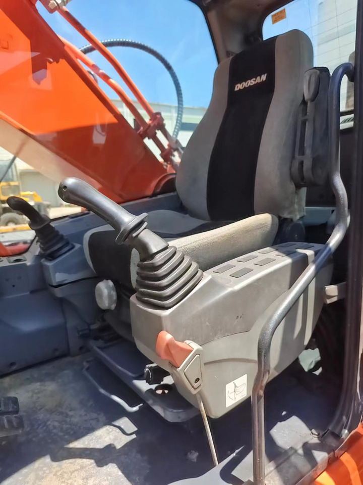 New Crawler excavator DOOSAN DX300LC-9C: picture 7