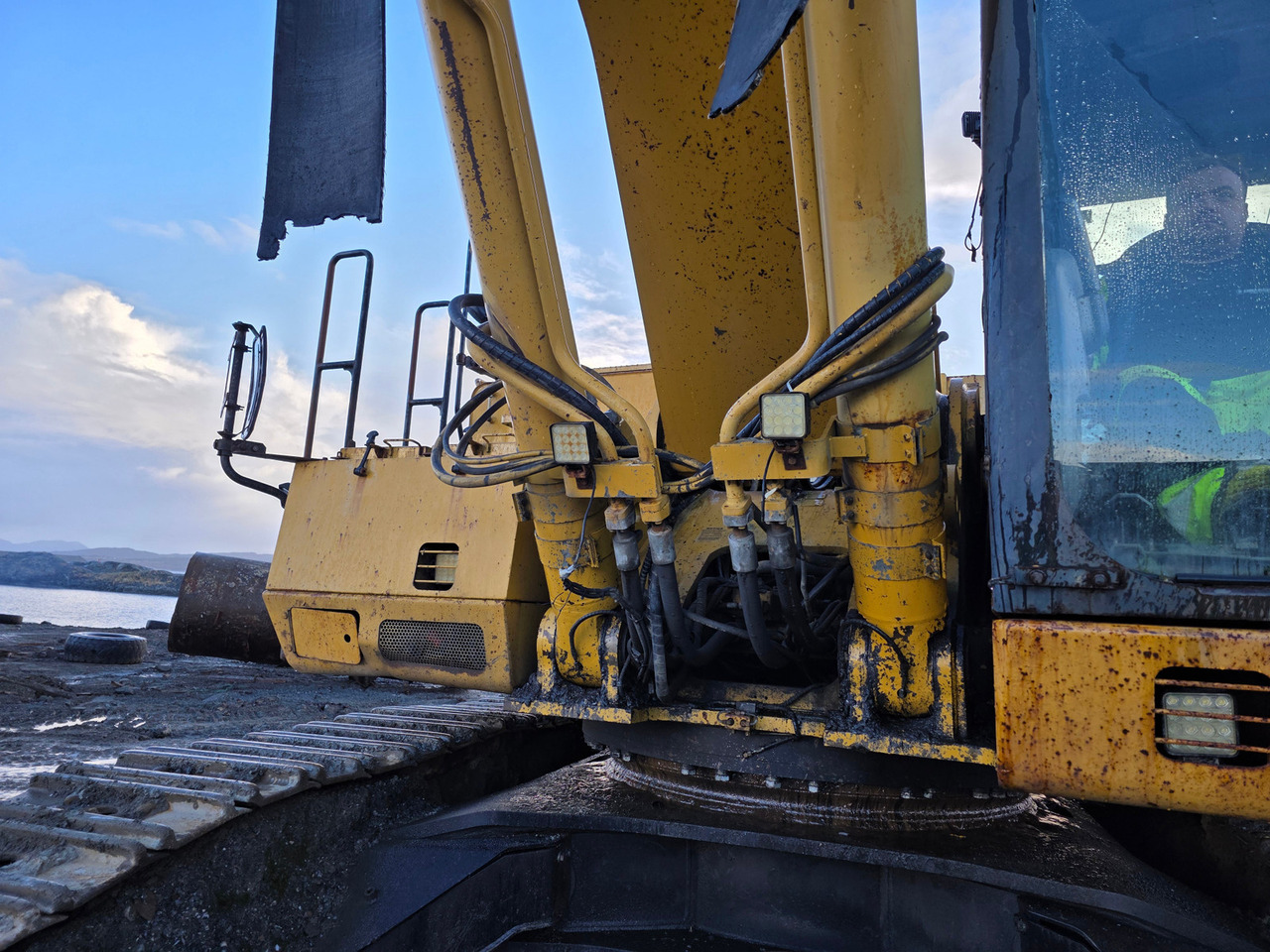 Crawler excavator Cat 365C: picture 17