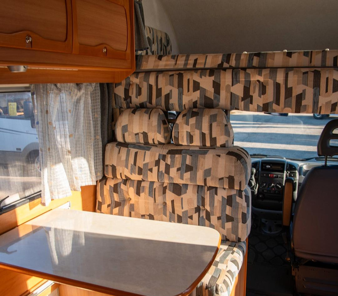 Alcove motorhome Sea dinghy 2: picture 7