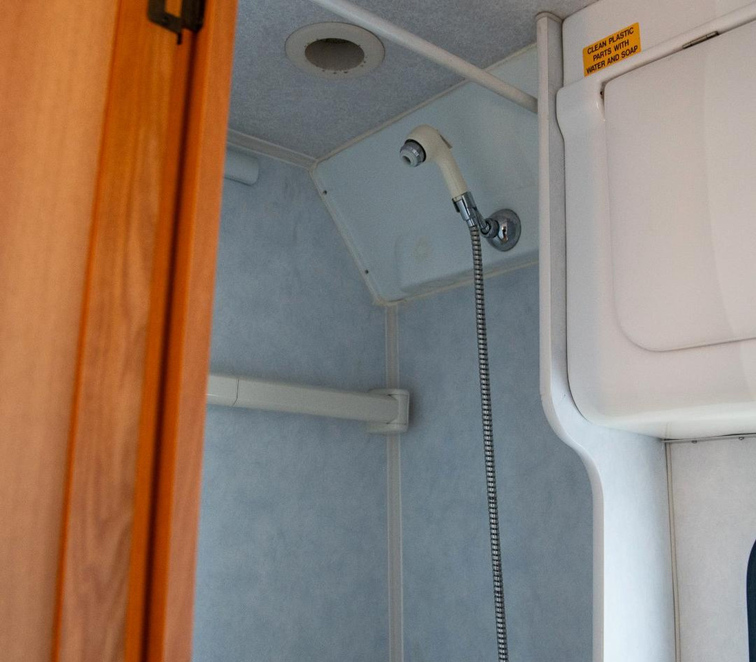 Alcove motorhome Sea dinghy 2: picture 16