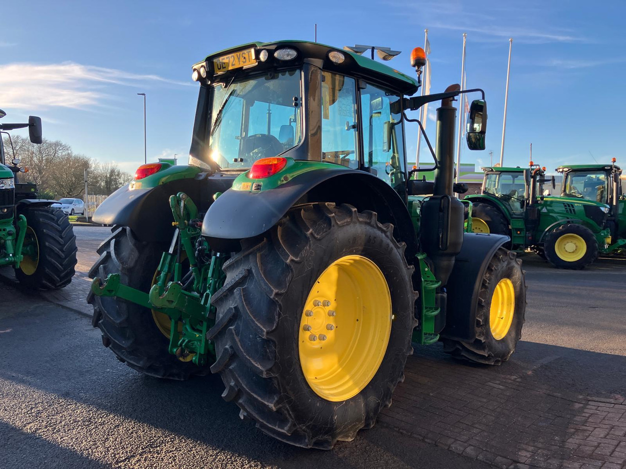 Farm tractor John Deere 6140M + 623M Loader: picture 6