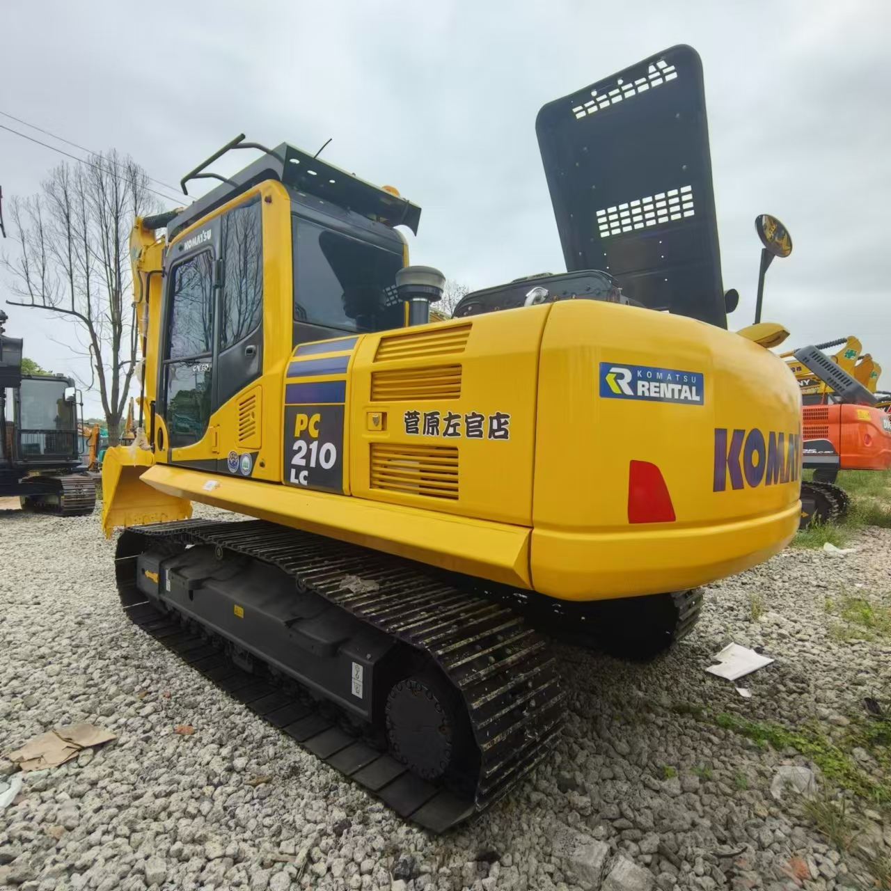 Crawler excavator KOMATSU PC210: picture 9