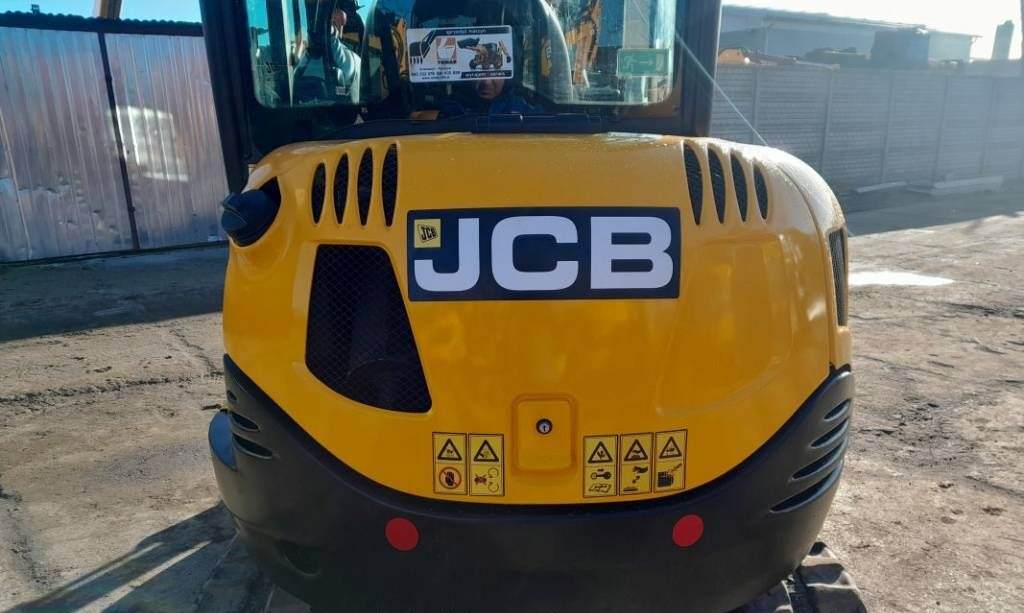 Mini excavator JCB 8026 CTS: picture 9