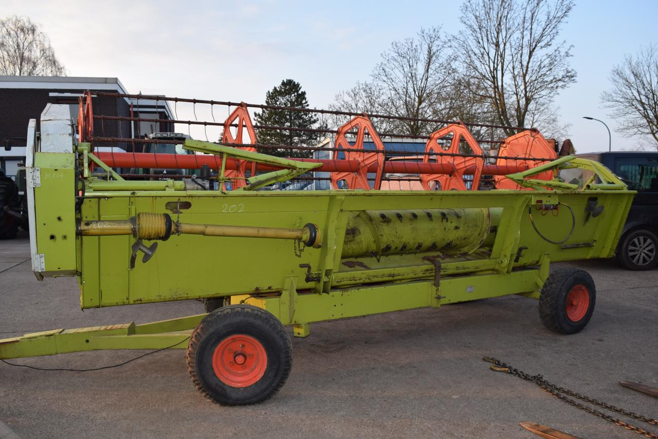 Combine harvester CLAAS Dominator 203 Mega: picture 11