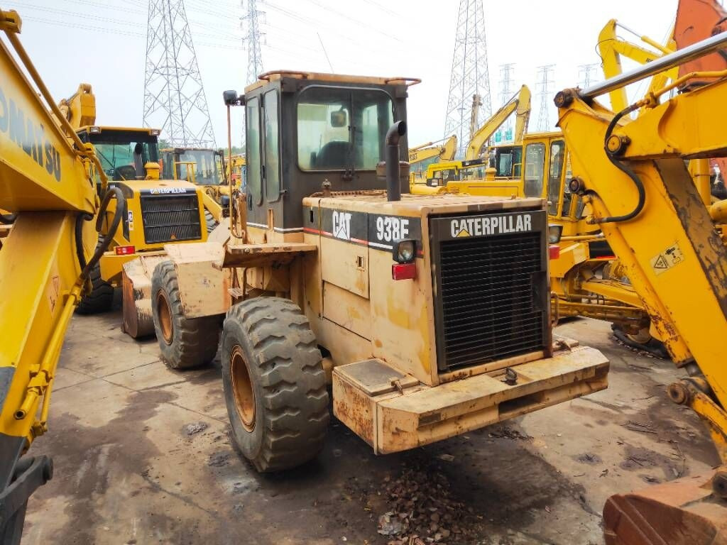 Wheel loader Caterpillar 938 F: picture 6