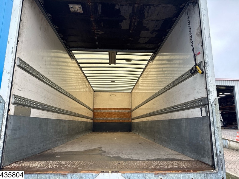 Box truck DAF LF 220 EURO 6, BÄR-Cargolift: picture 12