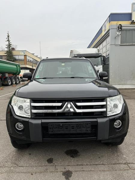 Car Mitsubishi PAJERO 3.2 TDI lang  Leder*Klima*Aut*Navi*AHK*1. Hand*Euro4* Voll: picture 8