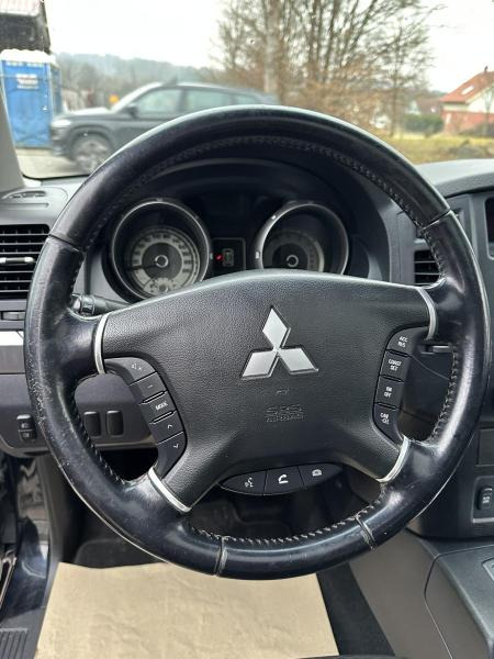 Car Mitsubishi PAJERO 3.2 TDI lang  Leder*Klima*Aut*Navi*AHK*1. Hand*Euro4* Voll: picture 38