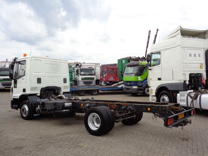 Cab chassis truck Iveco EuroCargo 80E18 + PTO + Euro 5 + blad-blad: picture 9