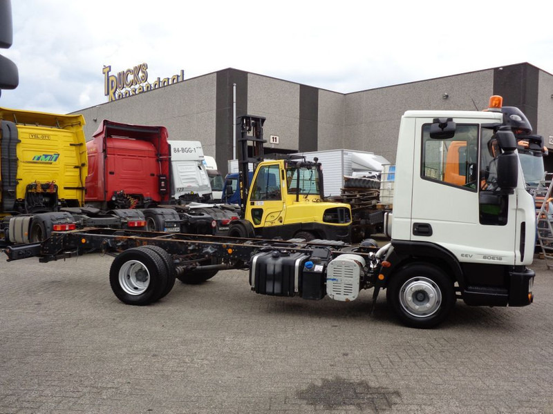 Cab chassis truck Iveco EuroCargo 80E18 + PTO + Euro 5 + blad-blad: picture 6