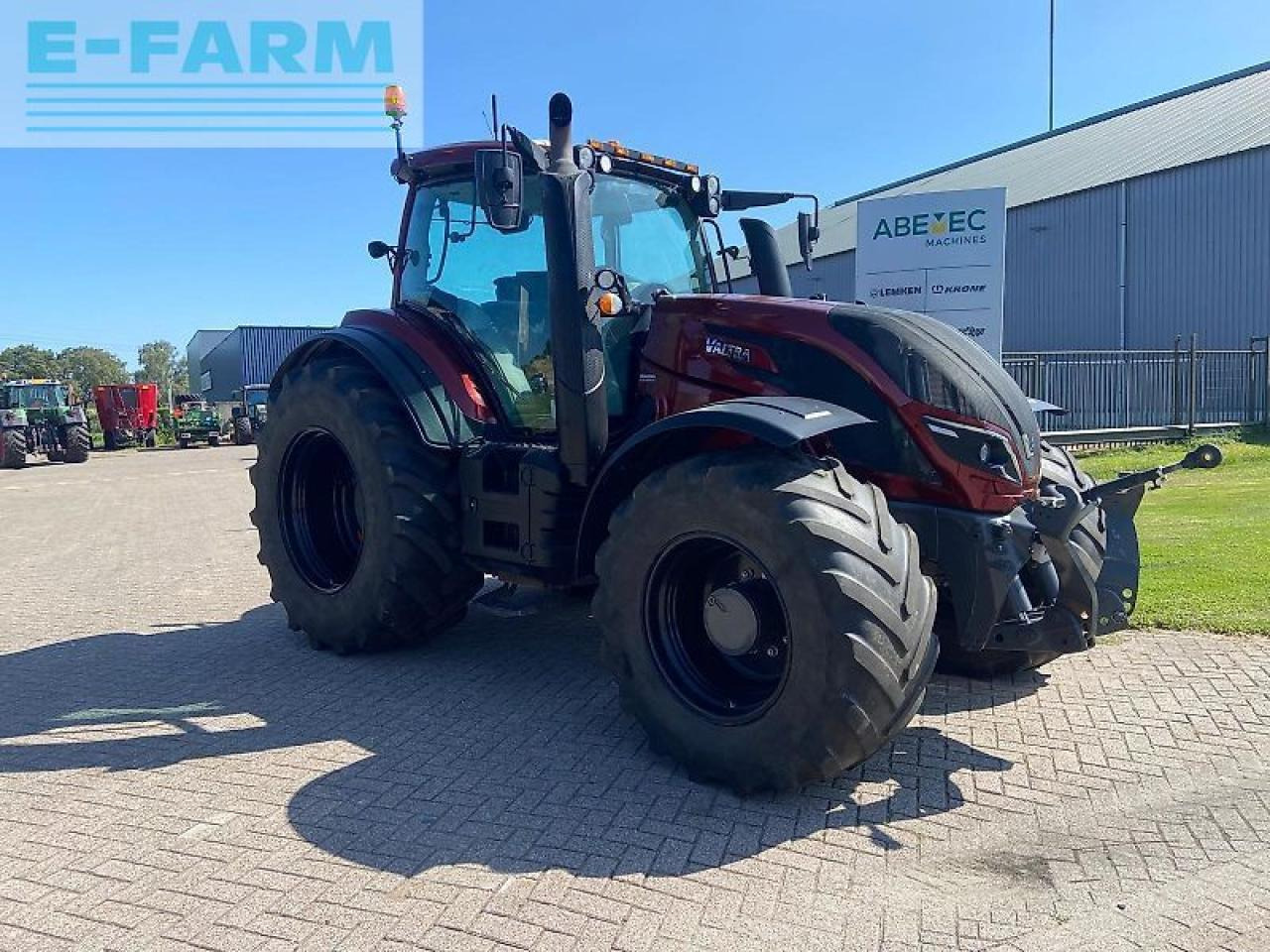 Farm tractor Valtra t 254: picture 10