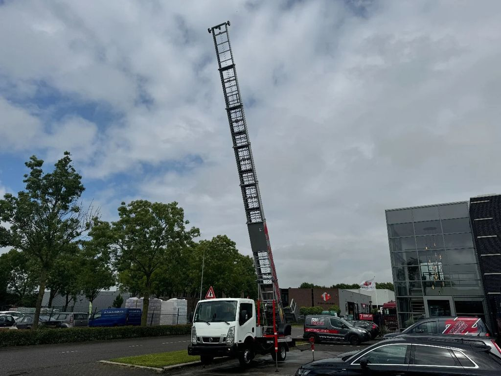 Leasing of Nissan 3X UNIT CABSTAR 35.13 + LIFT 25 METER + REMOTE C  Nissan 3X UNIT CABSTAR 35.13 + LIFT 25 METER + REMOTE C: picture 11