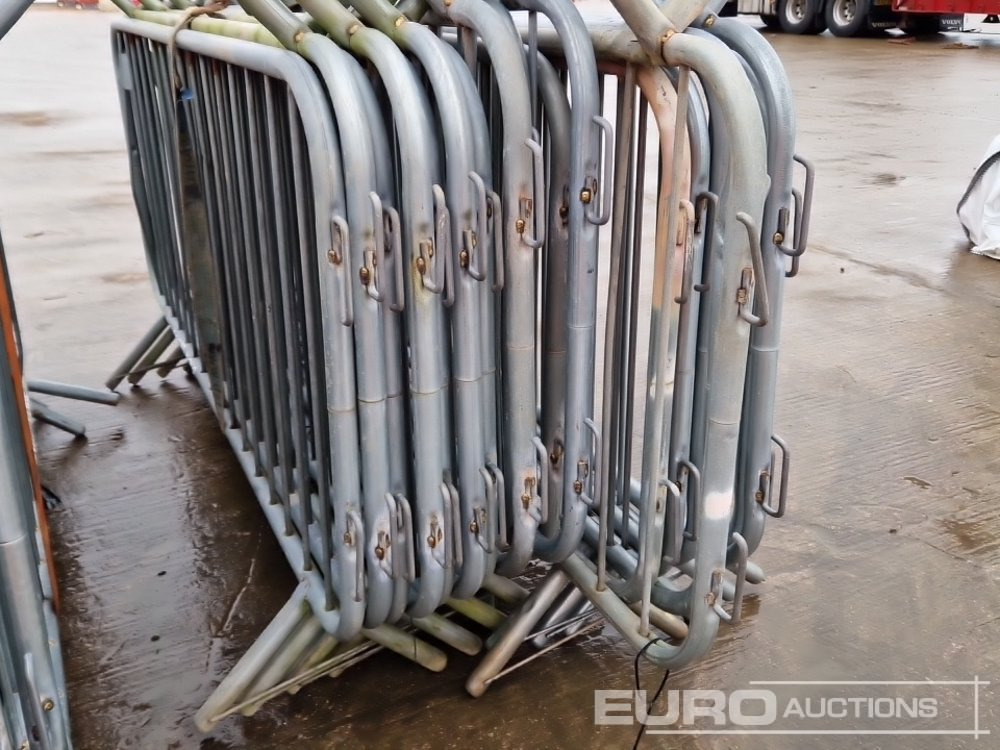 Construction equipment Bundle of Metal Pedestrian Safety Barriers (2 of): picture 17