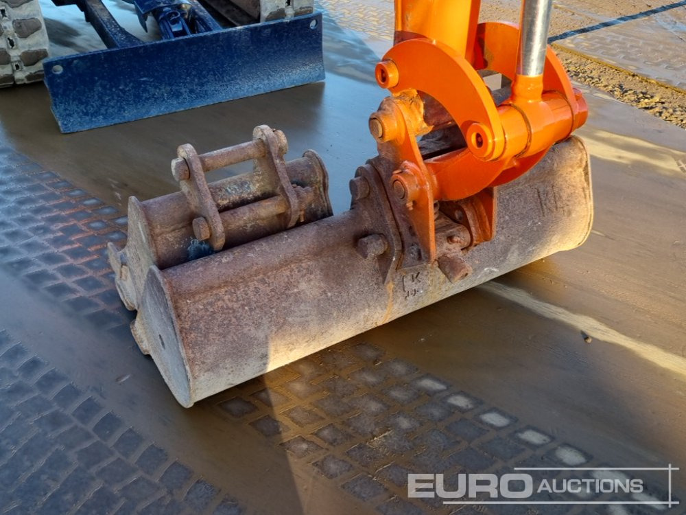 Mini excavator Kubota U10-3: picture 28