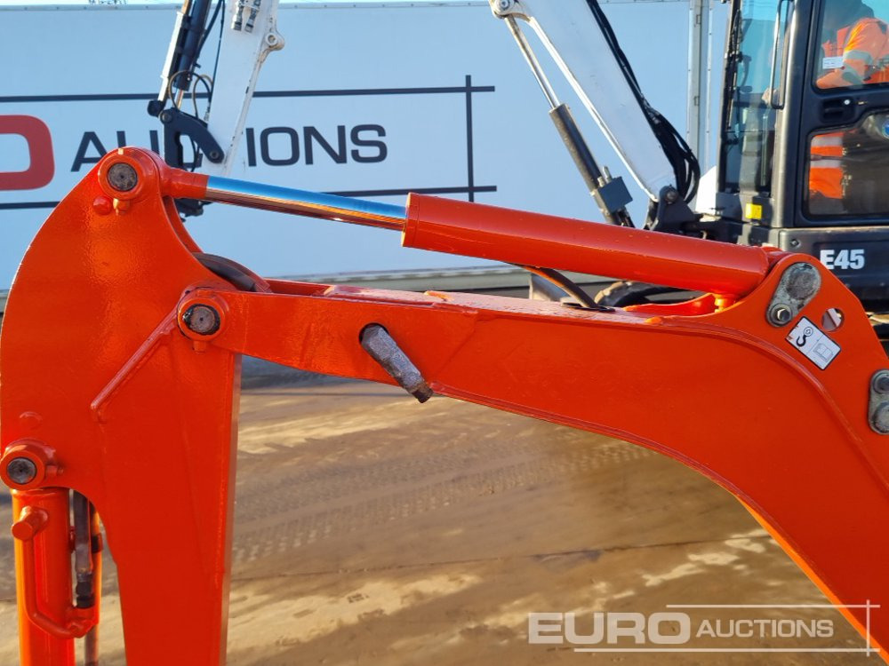 Mini excavator Kubota U10-3: picture 23