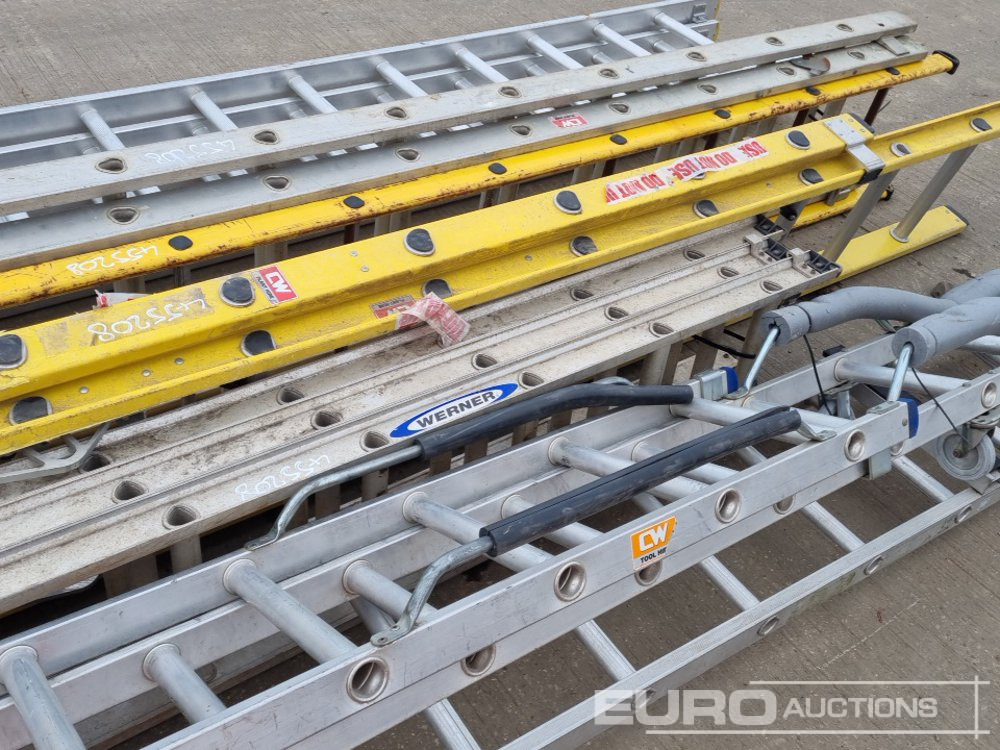 Construction equipment Ladders (5 of), Roofing Ladders (2 of): picture 16