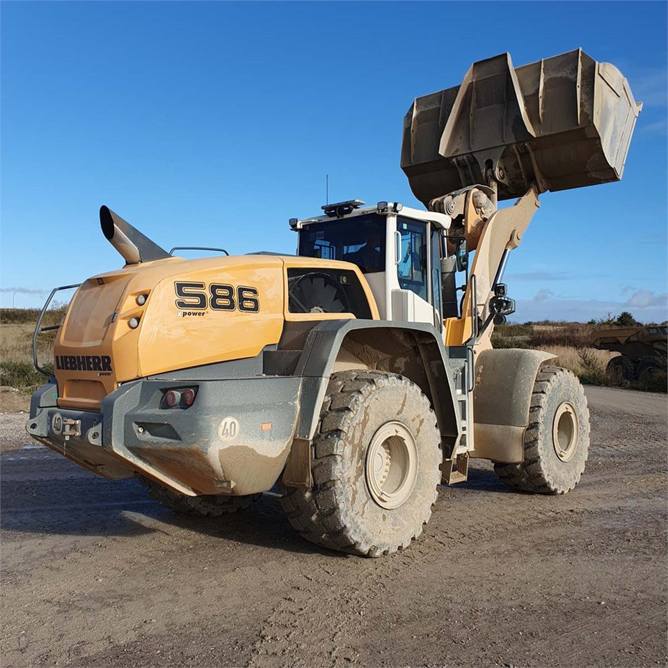 Wheel loader Liebherr L586 XPower: picture 6