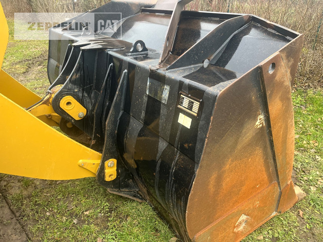 Wheel loader Cat 950M: picture 8